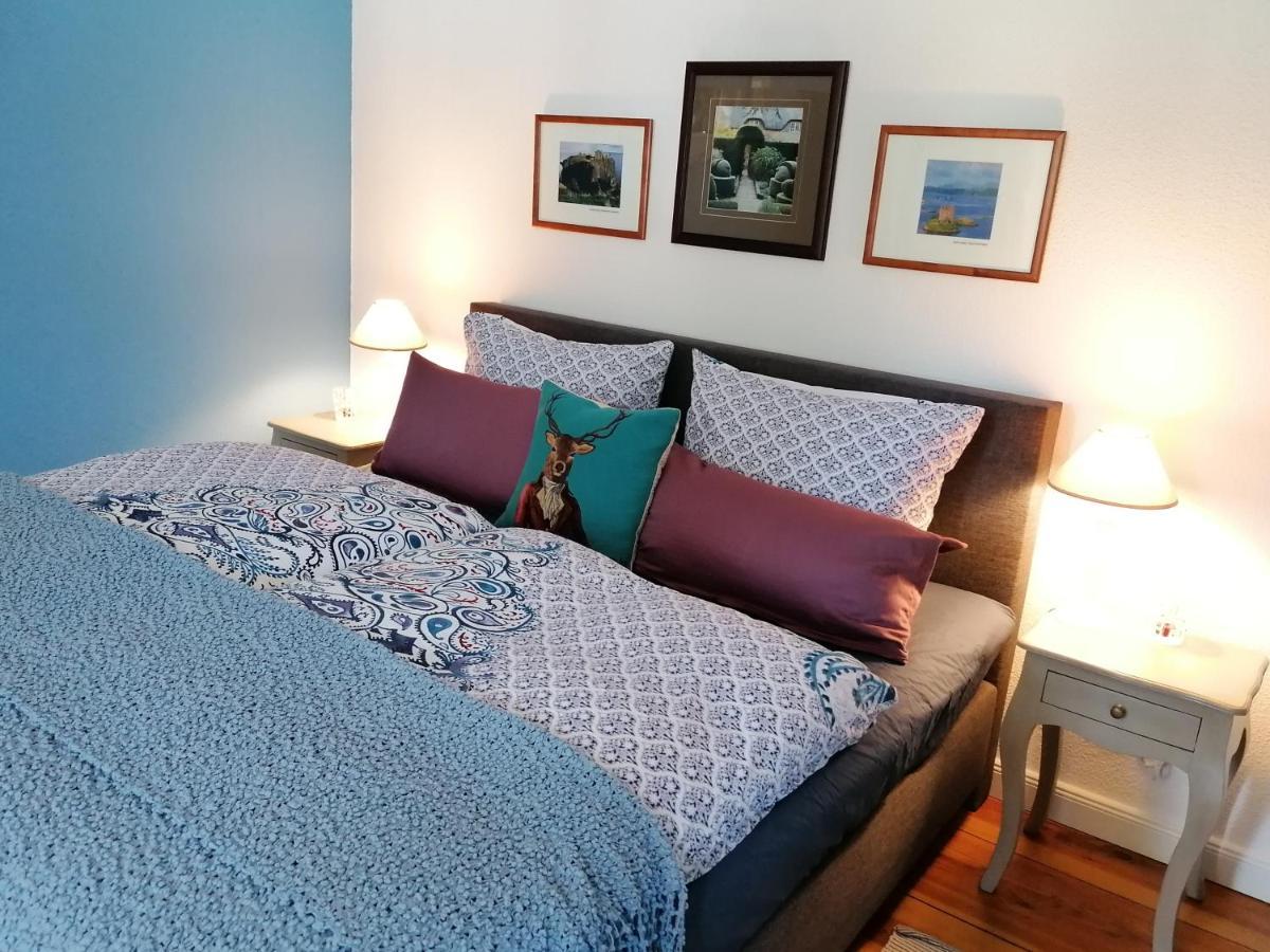 Bed&Breakfast Wagner "Im Alten Pfarrhaus" Neuruppin Exterior photo