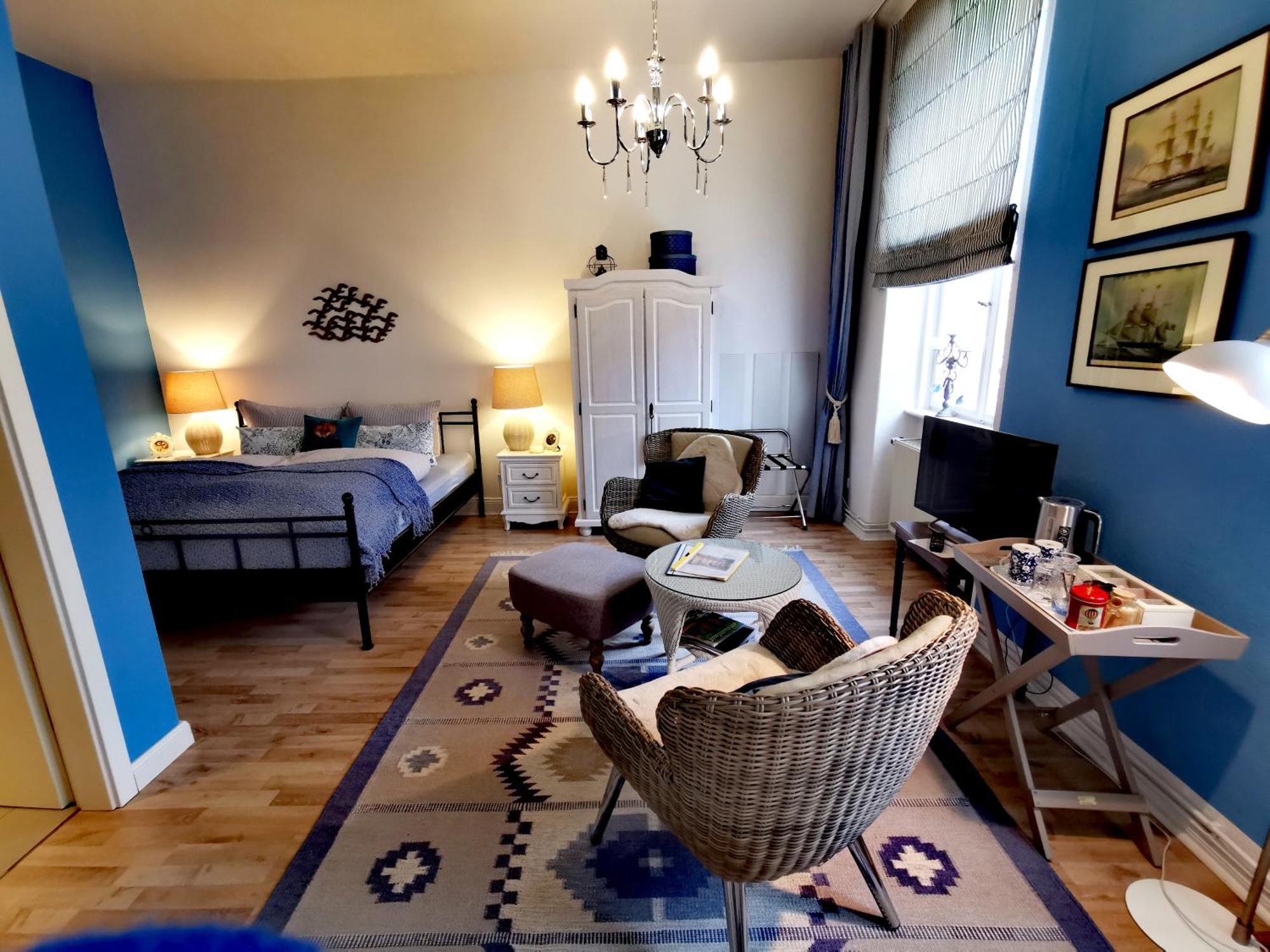 Bed&Breakfast Wagner "Im Alten Pfarrhaus" Neuruppin Exterior photo