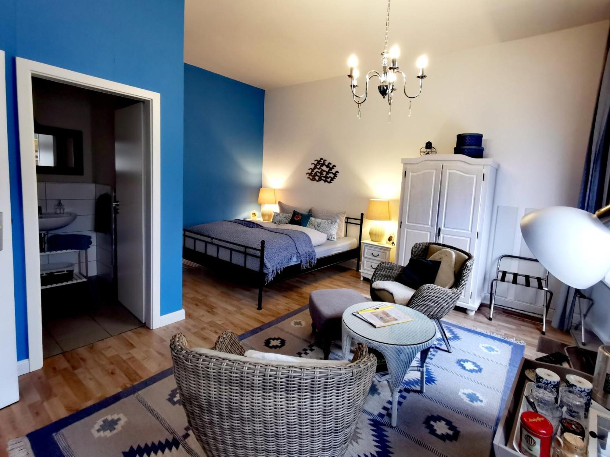 Bed&Breakfast Wagner "Im Alten Pfarrhaus" Neuruppin Room photo